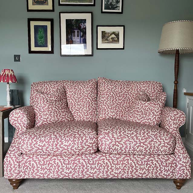 St Mawes 2.5 Seater Sofa in Sanderson Truffle Damson